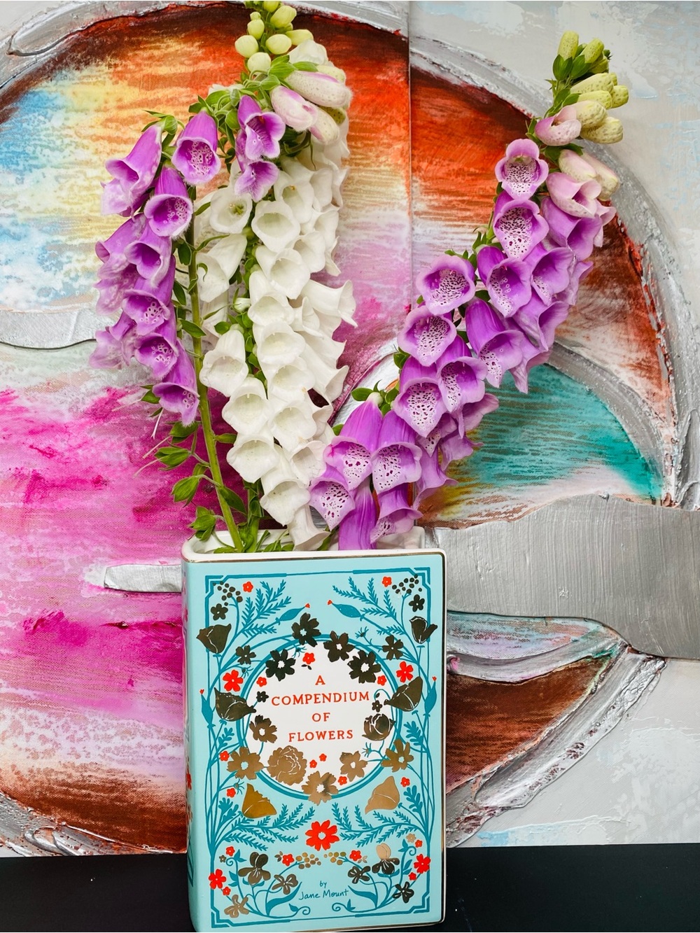 🍇Bibliophile CERAMIC VASE: A Compendium of Flowers by Jane Mount